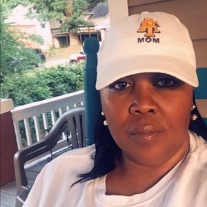 Meet your Posher, Renae